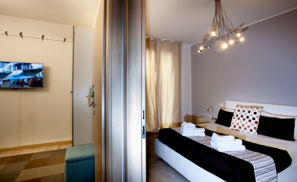 Apartamento Casa Mia Desenzano del Garda Exterior foto