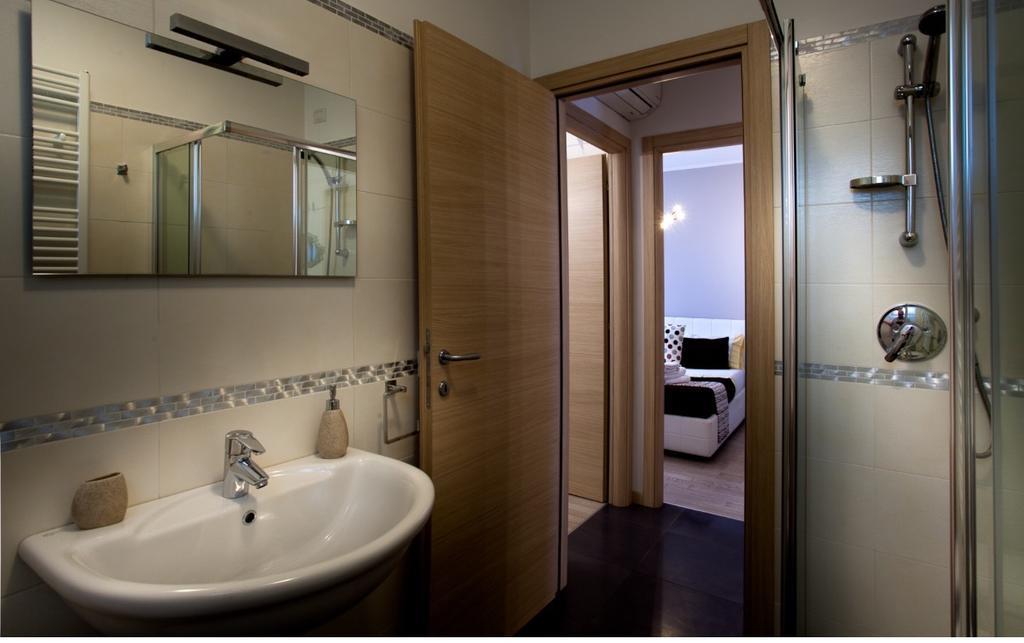 Apartamento Casa Mia Desenzano del Garda Exterior foto