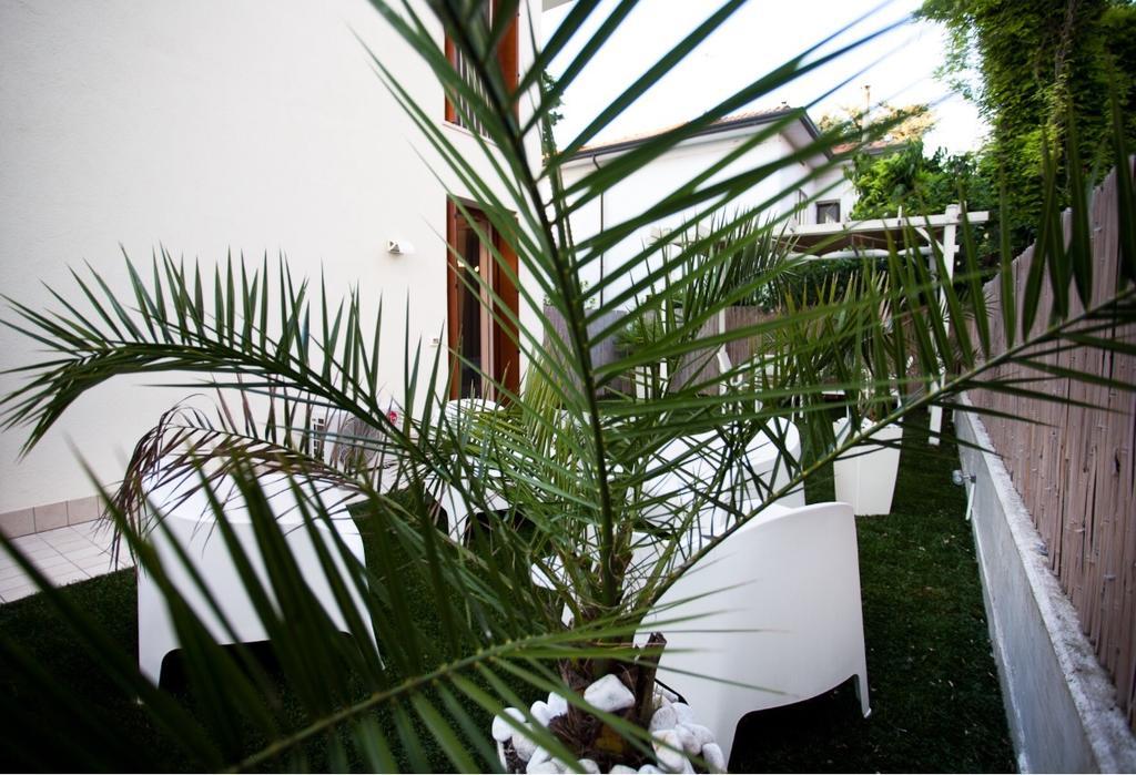 Apartamento Casa Mia Desenzano del Garda Exterior foto