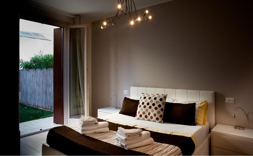 Apartamento Casa Mia Desenzano del Garda Exterior foto