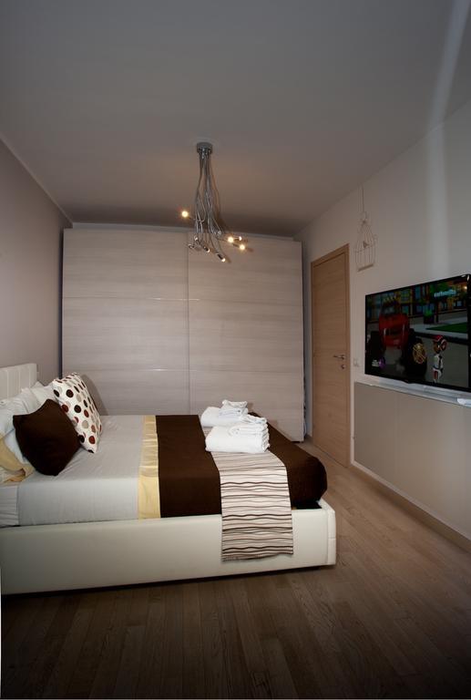 Apartamento Casa Mia Desenzano del Garda Exterior foto