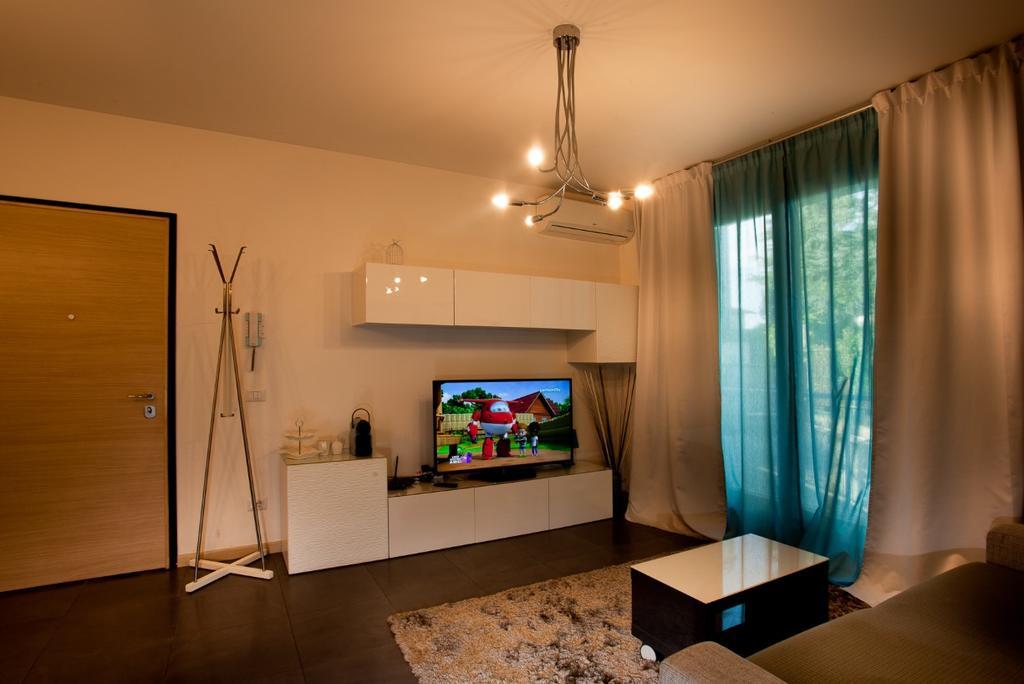 Apartamento Casa Mia Desenzano del Garda Exterior foto